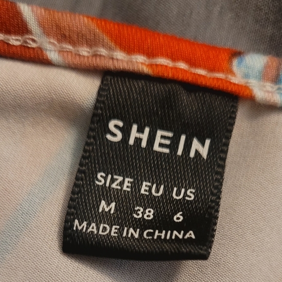 Cute crop top - Picture 2 of 2